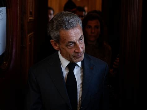 Sarkozy has to wear electronic tag after losing .